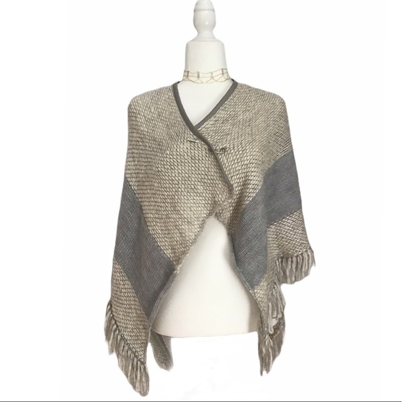 Lauren Vidal Made in Italy Mohair Blend Wrap NWT - Picture 4 of 11